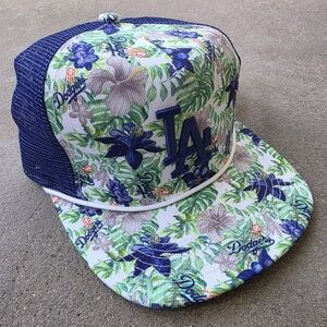 NWT New Era Los Angeles Dodgers Floral Golfer Hat